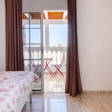 Homeforguest Casa Da Roca Medano Beach House *